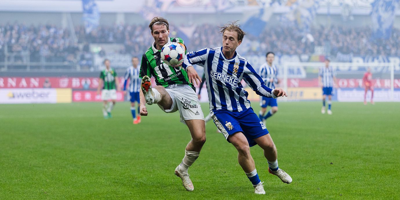 Gais August Wängberg och IFK Göteborgs Noah Tolf under matchen.