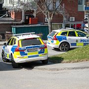 Polis på plats efter explosionen.