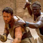 Russell Crowe och Djimon Hounsou i Gladiator.