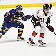 Djurgårdens Linus Klasen och Malmös Axel Sundberg. 