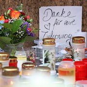 Ljus vid brottsplatsen i Würzburg.