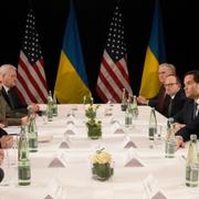 Ukrainska och amerikanska företrädare i München.