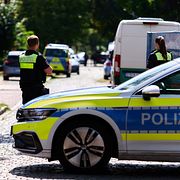 Poliser på plats i Stade.