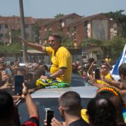 Bolsonaro när han i söndags träffade anhängare i Rio de Janeiro.