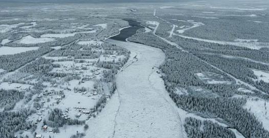 Isproppen är flera kilometer lång. Johan Stenevad/Pajala kommun