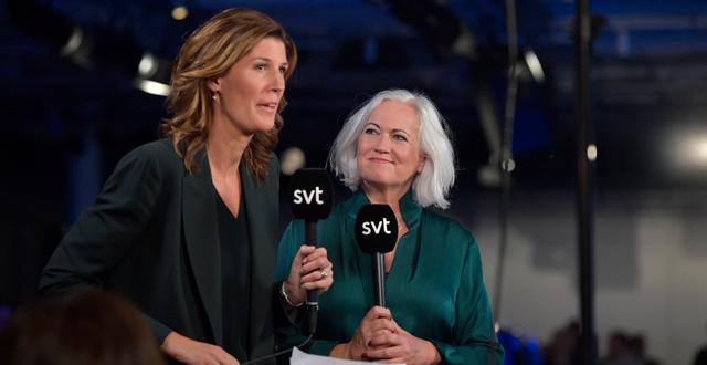 Acko Ankarberg Johansson intervjuas av SVT efter riksdagsvalet. Jessica Gow/TT / TT NYHETSBYRÅN