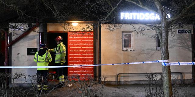 Räddningstjänst vid en av bränderna. Johan Nilsson/TT