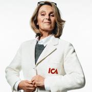 Suzanne Reuter som Ica-Stina.