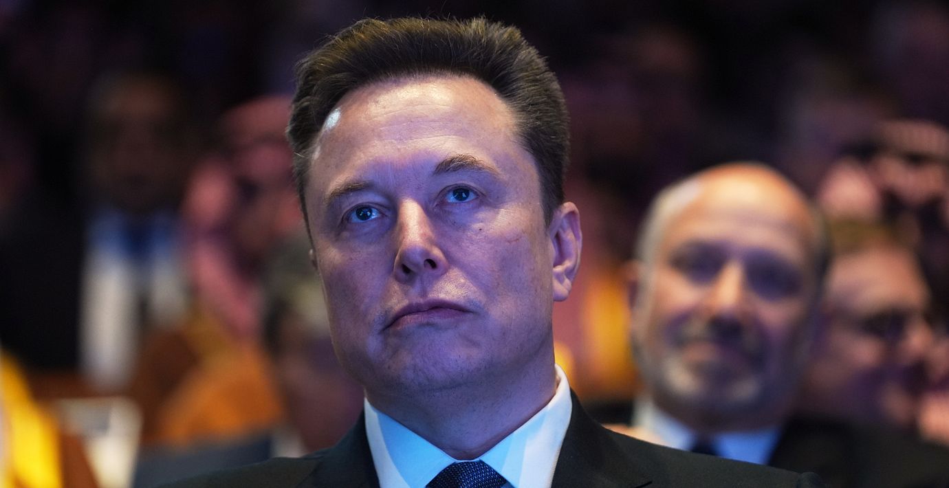 Elon Musk deltar i det saudiska investeringsforumet på Kennedy Center i Washington, onsdagen den 19 november 2025.