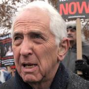 Daniel Ellsberg vid en demonstration 2010.