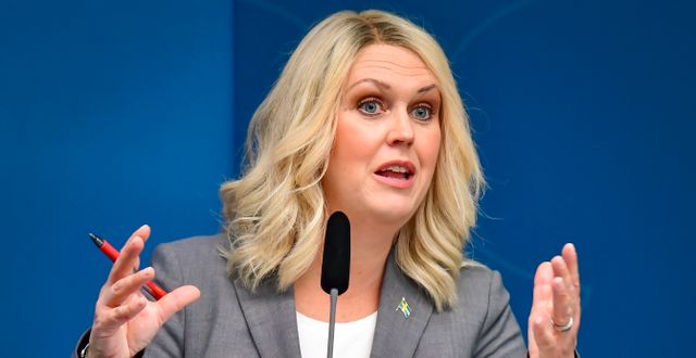 Socialminister Lena Hallengren (S).  Jonas Ekströmer/TT / TT NYHETSBYRÅN