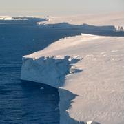 Glaciär på Antarktis. David Vaughan / AP