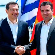 Alexis Tsipras och Zoran Zaev. 