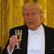 Kung Charles och Donald Trump.