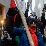 Rörelsen Black Lives Matter protesterar utanför Trump Tower i New York på lördagen.