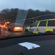 Den röda Saaben bärgas.