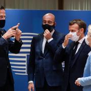 Mark Rutte, Charles Michel, Emmanuel Macron och Ursula von der Leyen