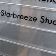 Starbreeze.
