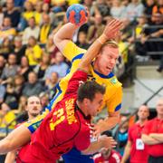 Fredric Pettersson i aktion i matchen mot Montenegro