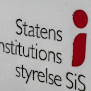 Sis meddelar att en pojke hittats död på ett ungdomshem.