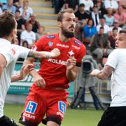 Norrköpings Emir Kujovic under söndagens fotbollsmatch i allsvenskan mellan Örebro SK och IFK Norrköping FK på Behrn Arena i Örebro.