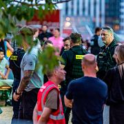 Polisen på plats på Islands Brygge i Köpenhamn efter händelsen.