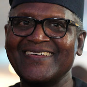 Afrikas rikaste man Aliko Dangote och hans raffinaderi i Nigeria.