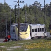 Urspårade Arlanda Express-tåget.