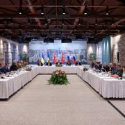 Bild från förra mötet mellan Ryssland och Ukraina i Istanbul.
