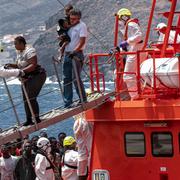 Migranter anländer till El Hierro. 