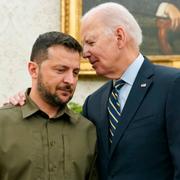 Zelenskyj och Biden. Evan Vucci / AP