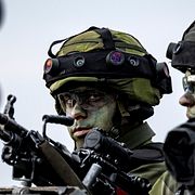 43 procent kan tänka sig att kriga för Sverige.