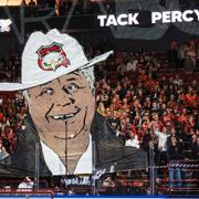 Malmö Redhawks-supportrar hyllar Nilsson
