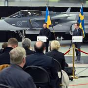 Statsminister Ulf Kristersson (M) och Ukrainas president Volodymyr Zelenskyj håller en gemensam pressträff på onsdagen. 
