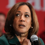 Barn demonstrerar mot abort i Chicago 2022 / Kamala Harris.