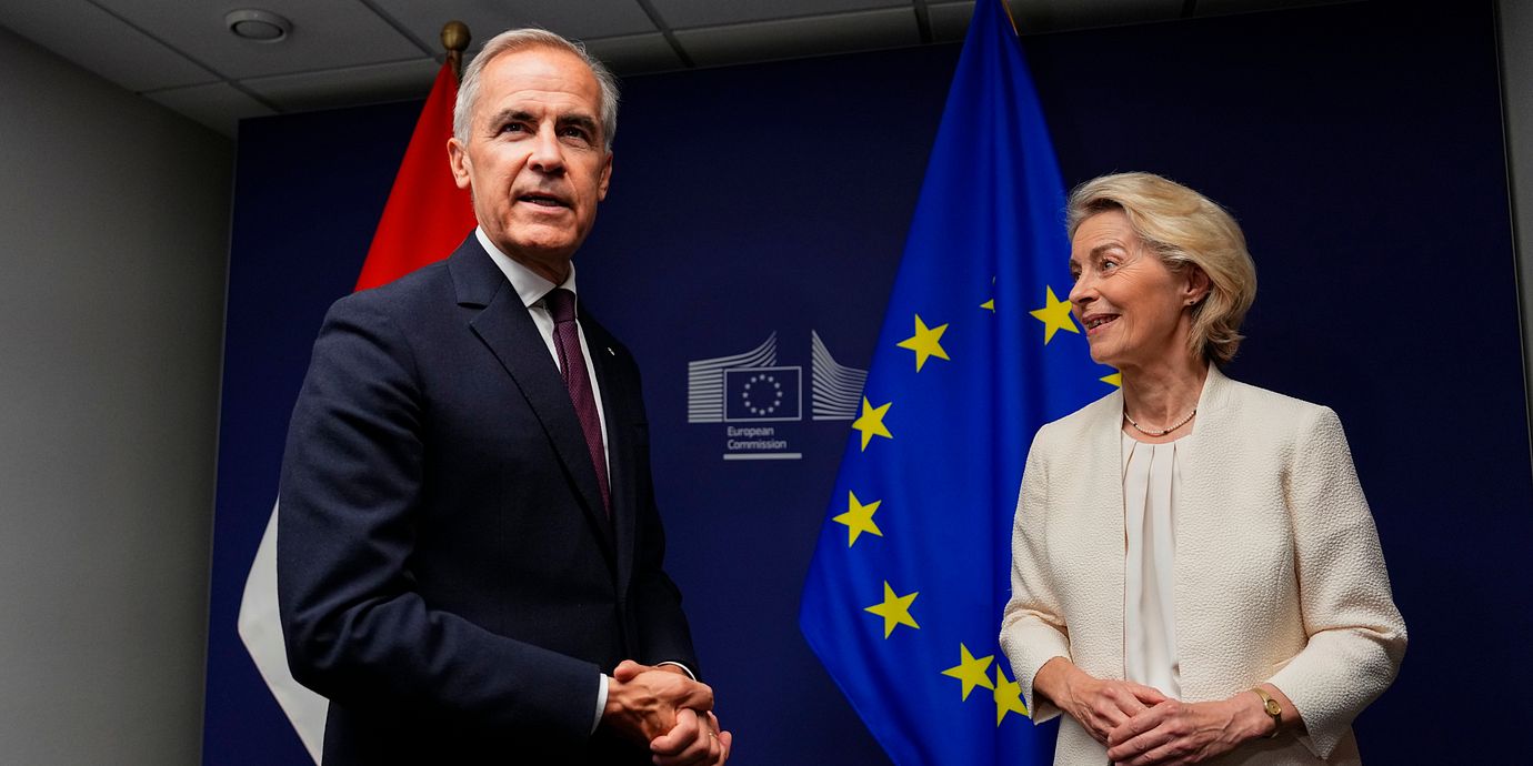 Kanadas premiärminister Mark Carney och EU-kommissionens ordförande Ursula von der Leyen.