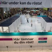 Vallokal för förtidsröstning på centralstationen i Stockholm.