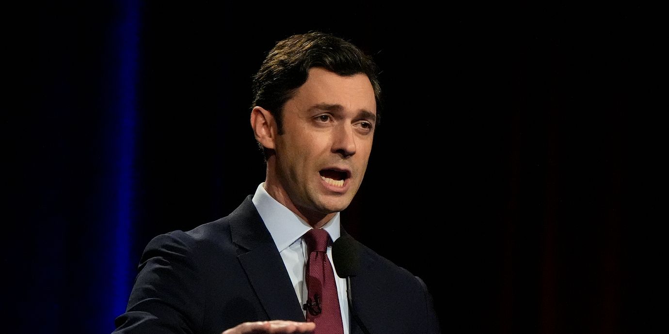 Jon Ossoff under nattens debatt mot Mike Collins.