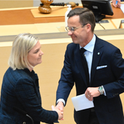 Magdalena Andersson (S) och Ulf Kristersson (M) under dagens debatt/Sorg i Farsta.
