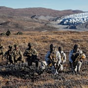 Europeiska Natosoldater övar på Grönland.