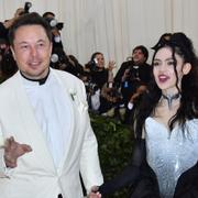 Elon Musk och Grimes.