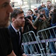 Lionel Messi inkommer till domstolen