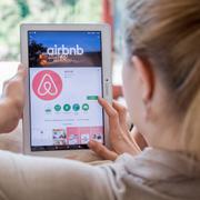 JP Morgan spår även marginalpress för Airbnb.