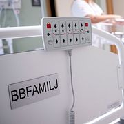 En säng märkt BB familj på Skånes universitetssjukhus SUS i Malmö.  