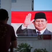 Prabowo Subianto på en storbildskärm i Jakarta tidigare i dag. 