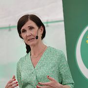  Miljöpartiets språkrör Märta Stenevi (MP) vid en pressträff under politikerveckan i Almedalen.