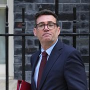 Andy Burnham kan stå inför tuffa förhandlingar framöver.