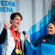 Nils van der Poel intervjuas på Arlanda.