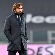 Andrea Pirlo under uppvärmningen inför mötet mellan Juventus och Verona