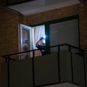 Polisens kriminaltekniker på plats. 